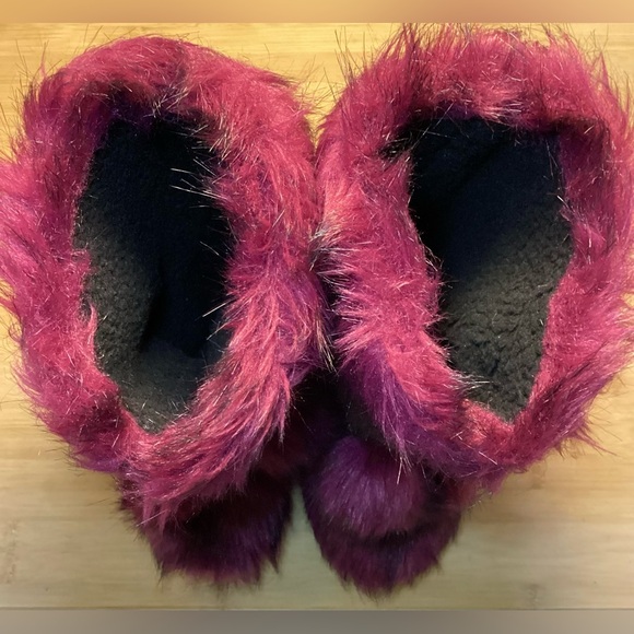 Colin Stuart Fur Boots - Picture 8 of 10